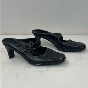 George size 9 Classic Black Leather Heeled Mules